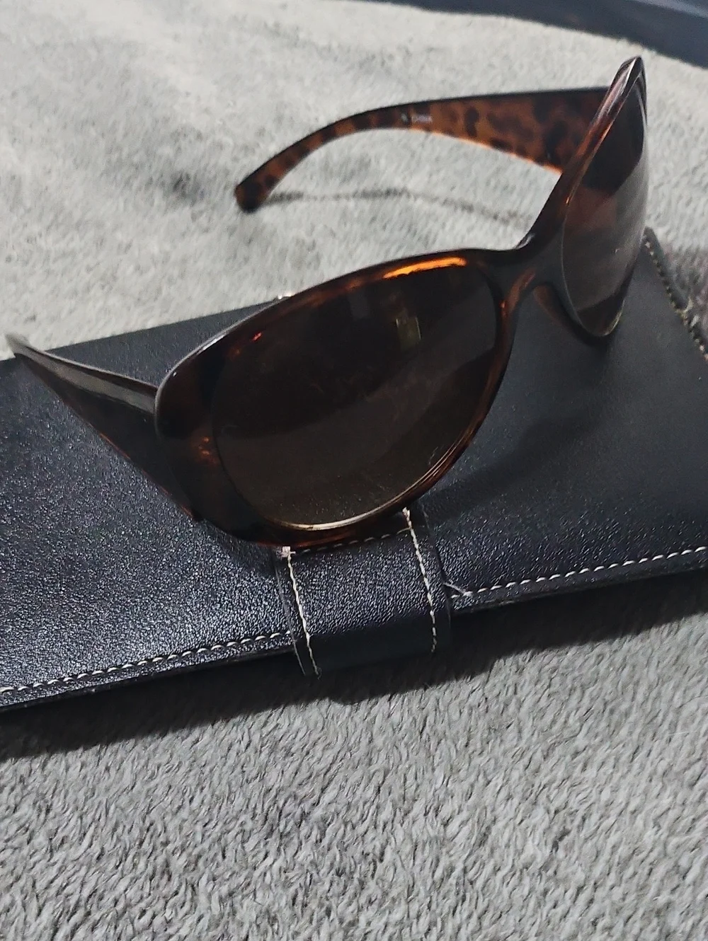 Tory Burch? Cat Eye Womens Designer Sunglasses